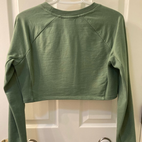 Gymshark Training Cropped Sweater - Green (small) - Picture 3 of 7
